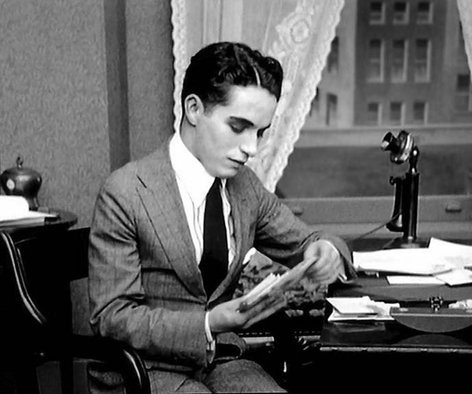 Charlie Chaplin - How to Make Movies ( 1918 )