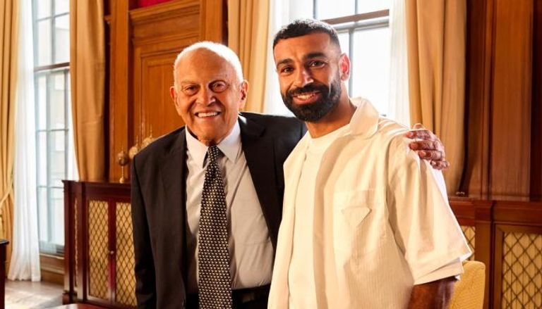لقاء الاساطير: محمد صلاح والدكتور مجدي يعقوب