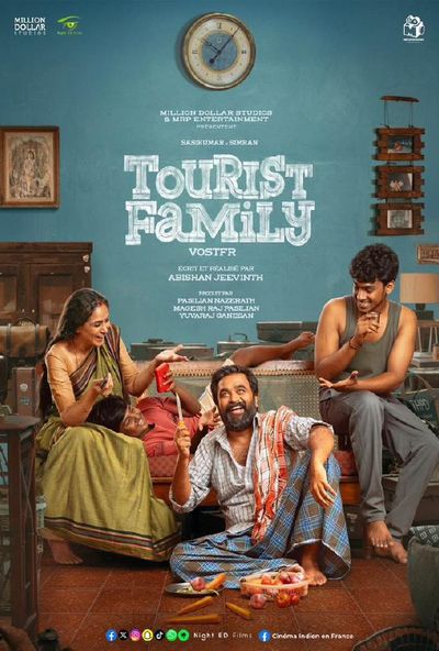 Tourist Family ( 2025 )